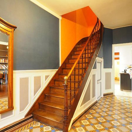 Elegant Bourgeoise Style House With Garden Villa Laon Bagian luar foto