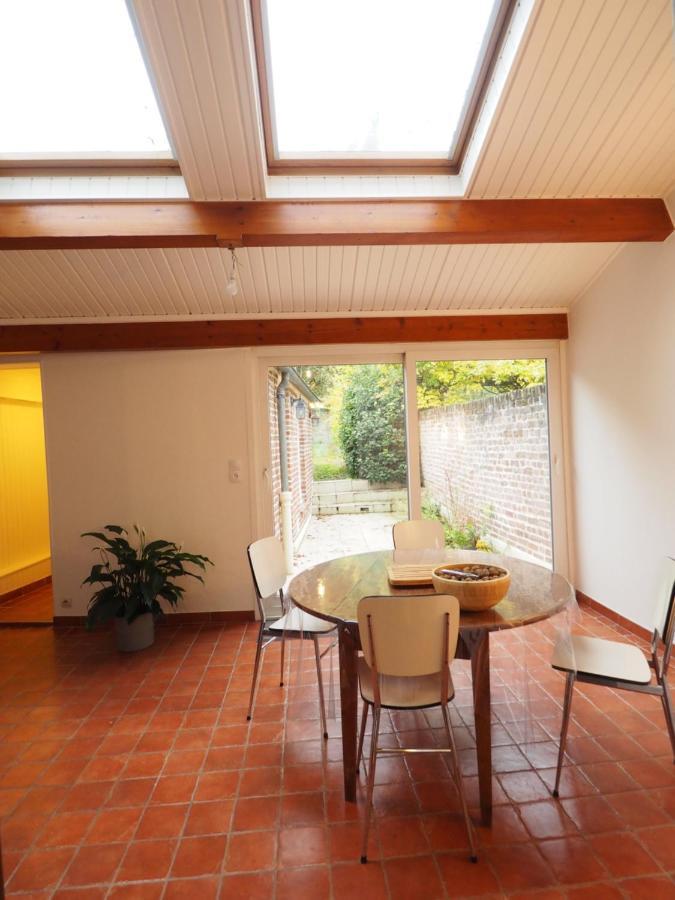 Elegant Bourgeoise Style House With Garden Villa Laon Bagian luar foto